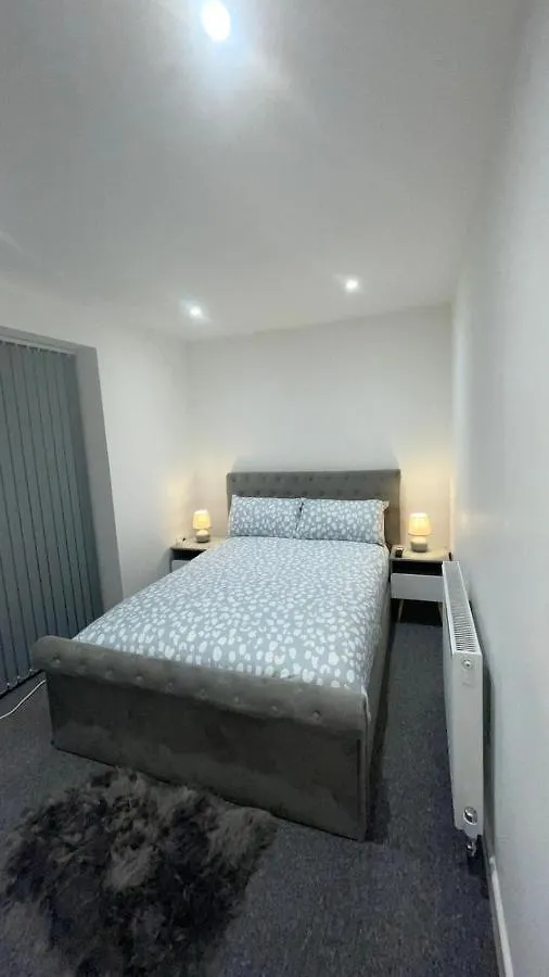 2 Bed Room Luxury Apartment In Old Kent Road London 0*,  United Kingdom