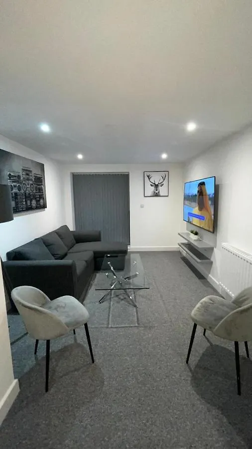 2 Bed Room Luxury Apartment In Old Kent Road London